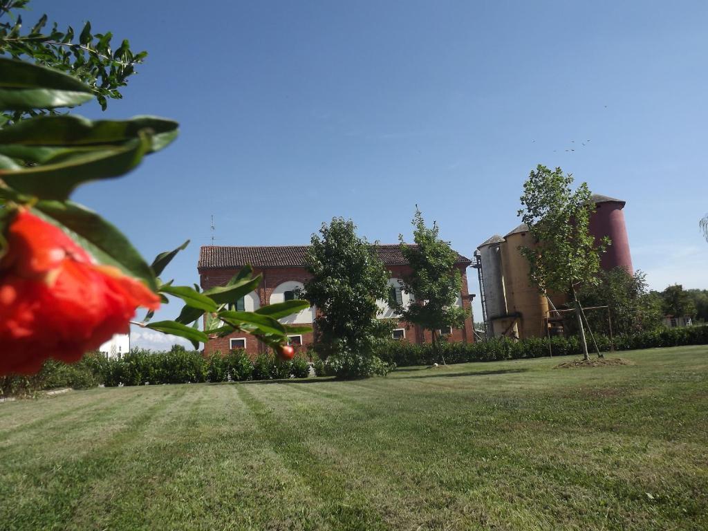 Agriturismo Cascina Nuova Villa Valenza Buitenkant foto